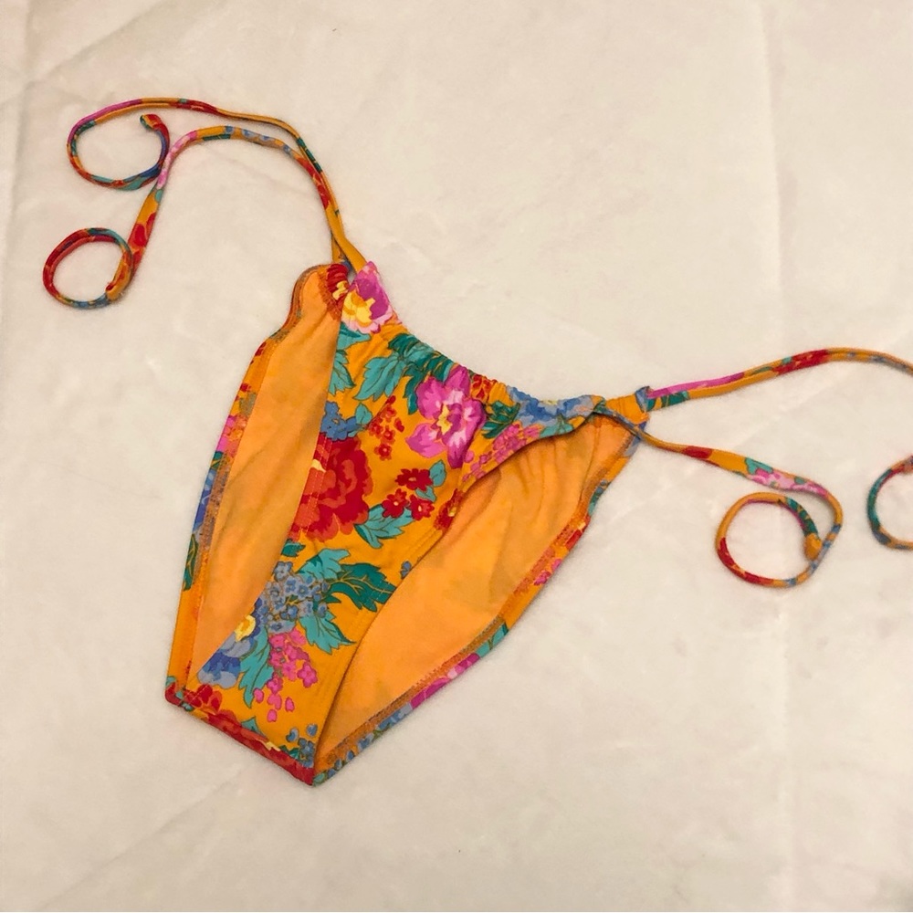 🆕 NWT Tropical Orange Floral Bikini Bottom